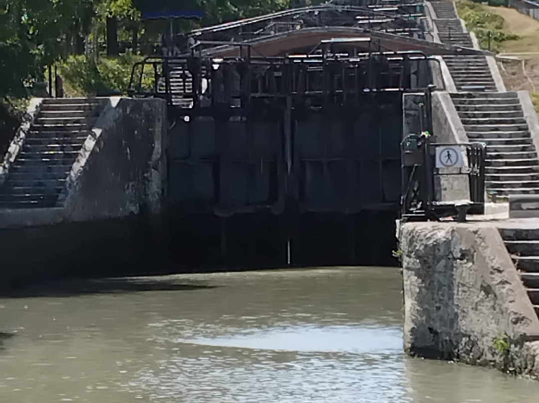 The Nine Locks Of Fonseranes-贝济耶必去景点