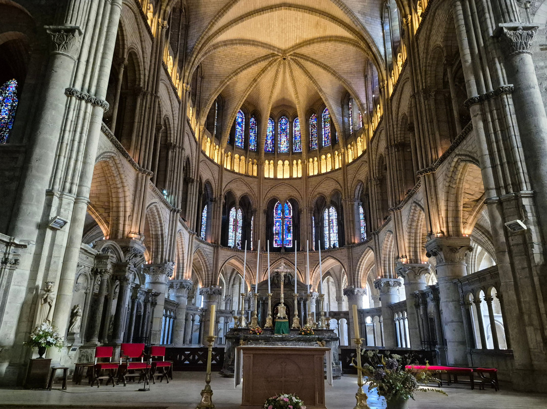 Basilique Saint-Remi-兰斯必去景点
