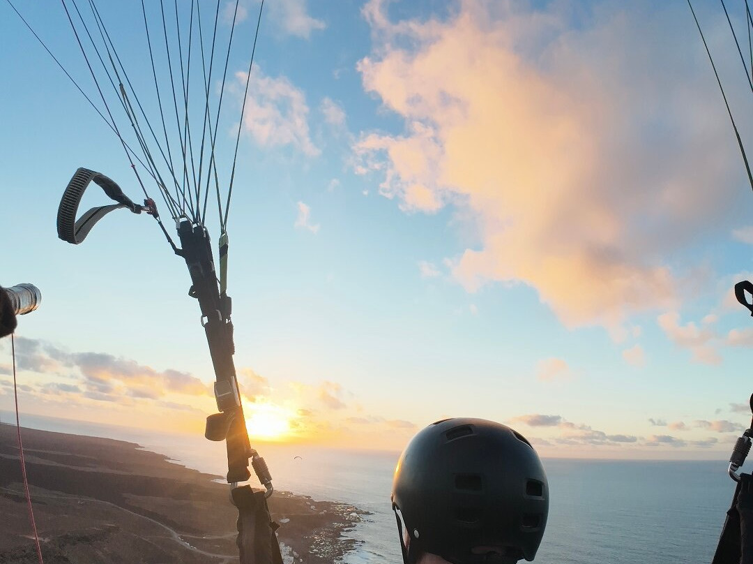 Lanzafly Tandem Paragliding-Yaiza必去景点