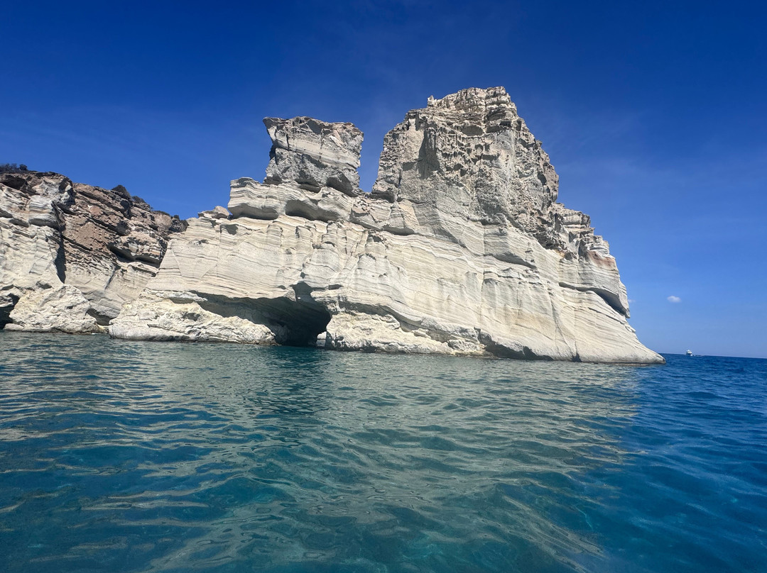 Kleftiko Beach-米洛斯岛必去景点