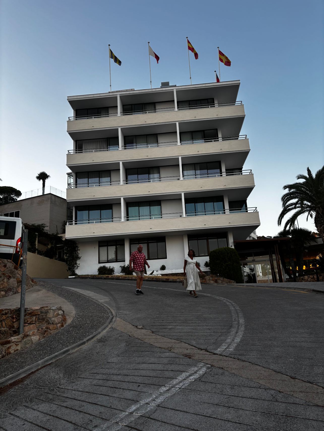 雷玛格兰酒店-旅行者