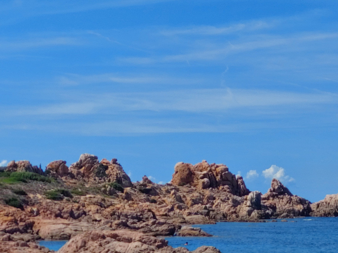 Spiaggia La Marinedda-Isola Rossa必去景点
