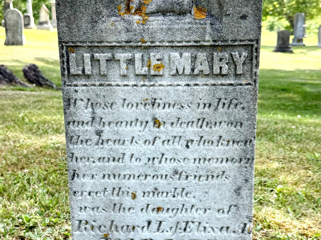 Seaview Cemetery-罗克兰必去景点