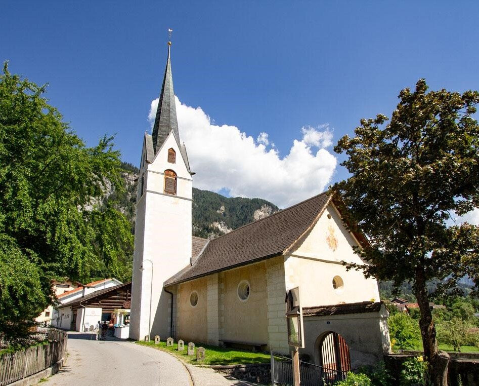 Reformierte Kirche Almens