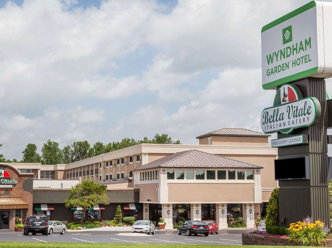 华沙温德姆花园酒店主图