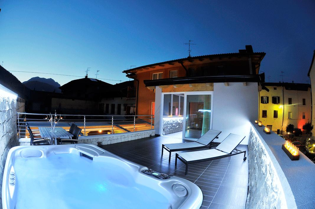 Caldonazzo酒店住宿-Albergo Alla Torre