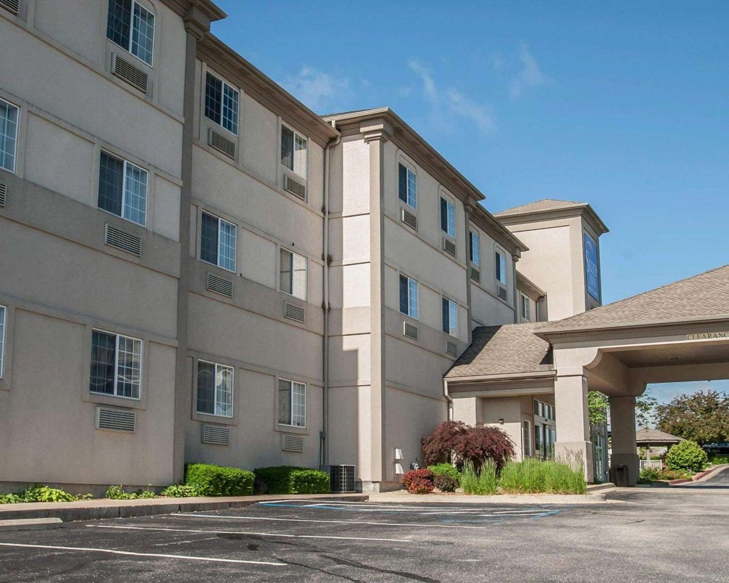 Sleep Inn & Suites Lake of the Ozarks-官方
