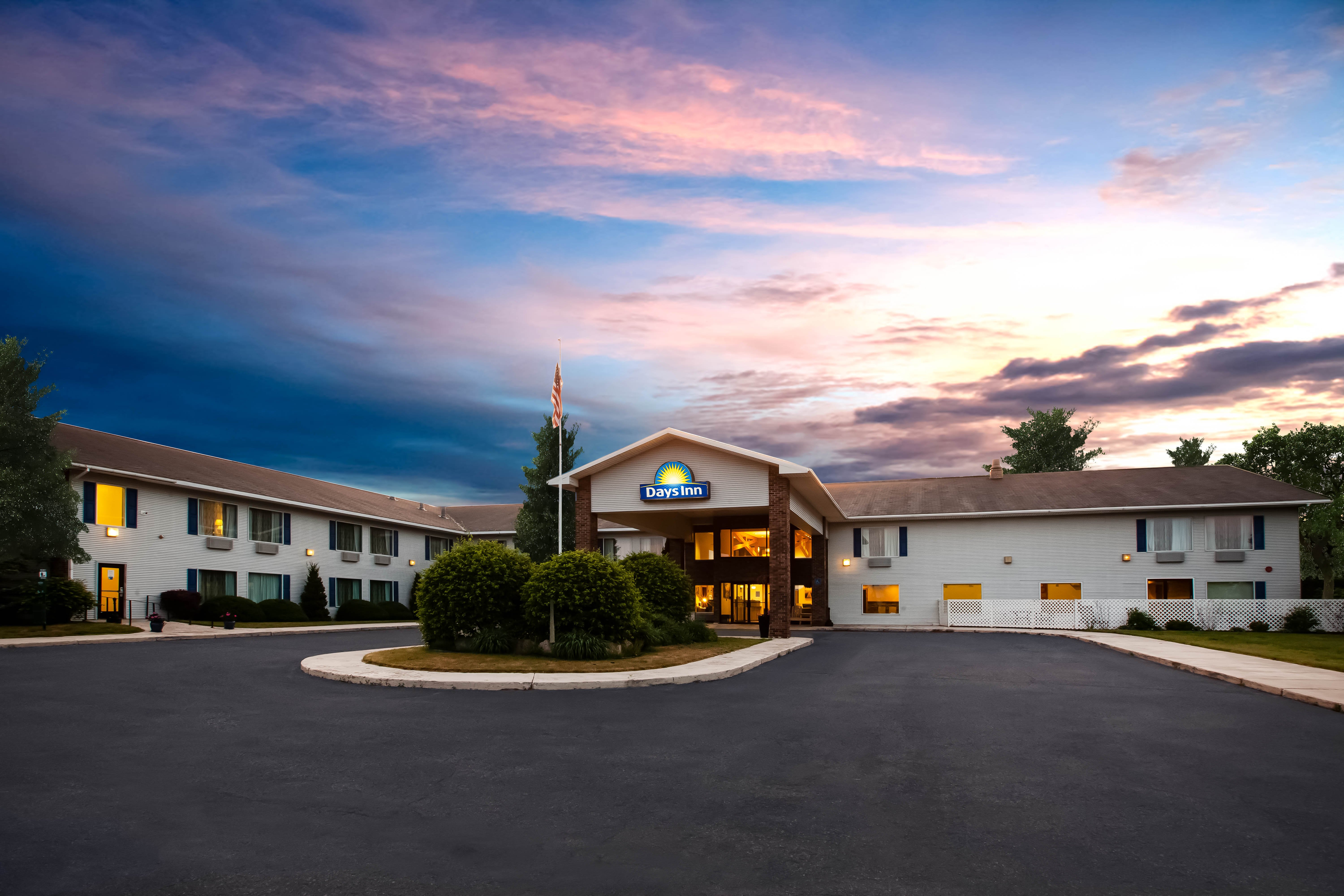 Days Inn by Wyndham Cadillac-官方