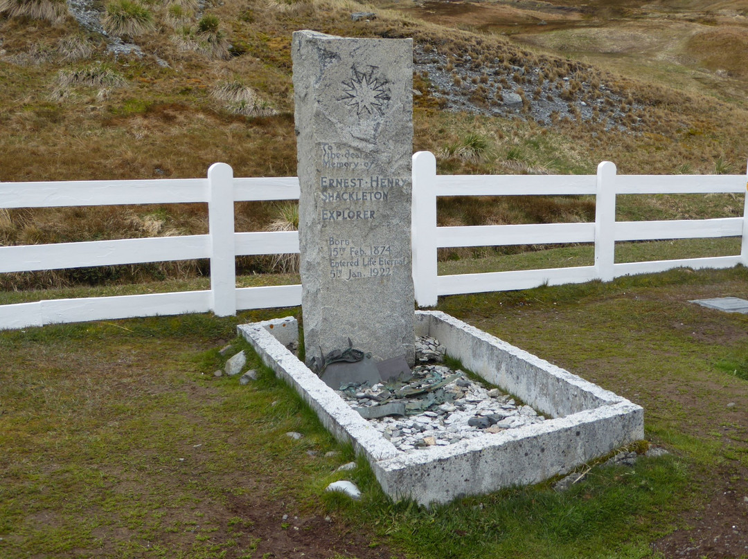 南乔治亚岛旅游景点-Shackleton's Grave