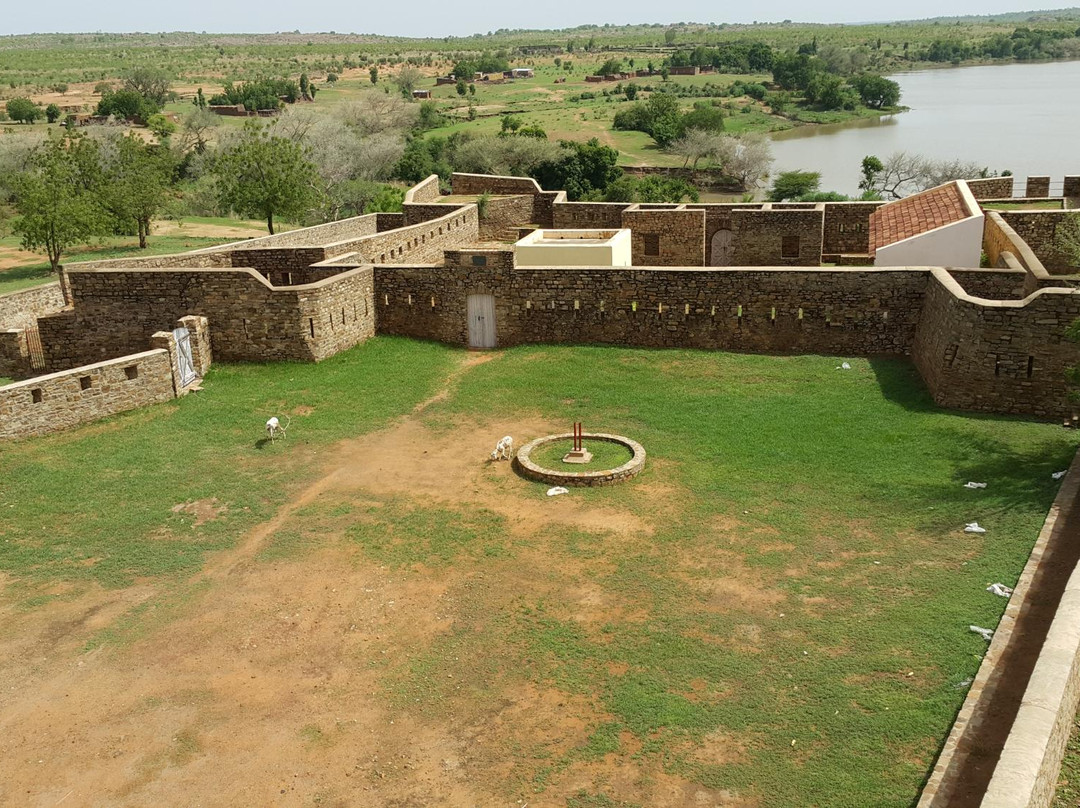 Fort de Médine景点图片