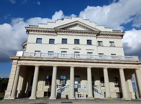 Kirill Razumovsky Palace-Baturyn必去景点