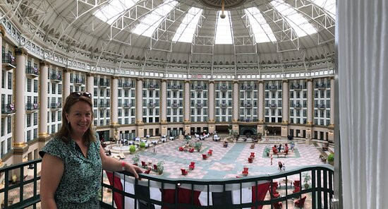 West Baden Springs Hotel主图