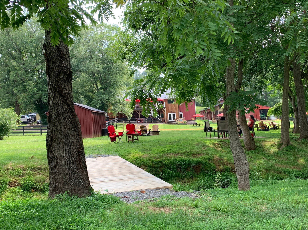 Three Creeks Winery景点图片