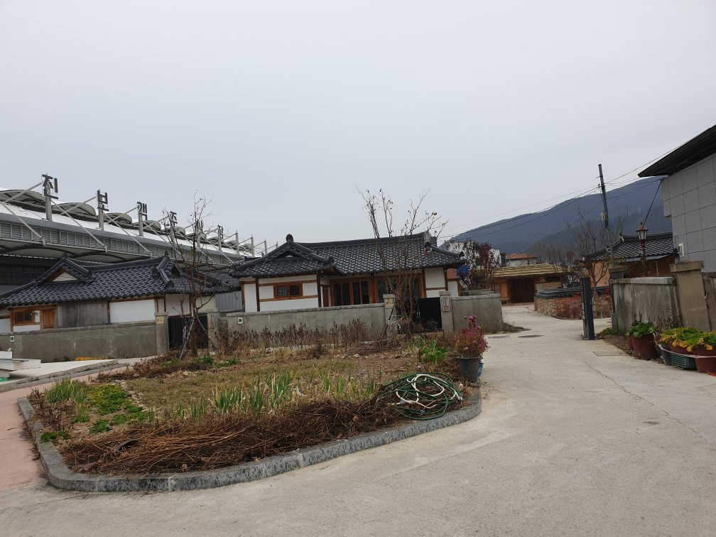 Gaekju Munhakgwan