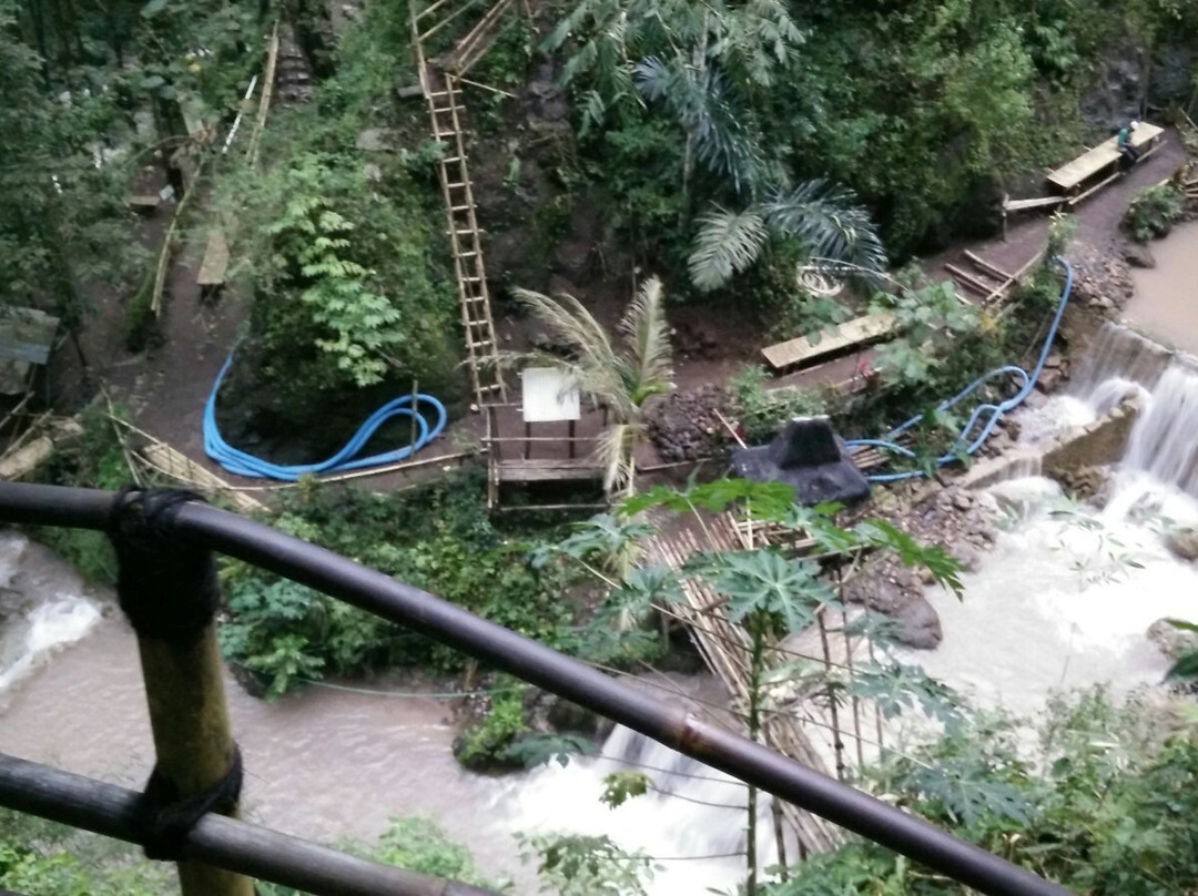 Kedung Pedut Waterfall景点图片