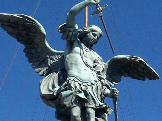 圣·迈克尔塑像-罗马必去景点