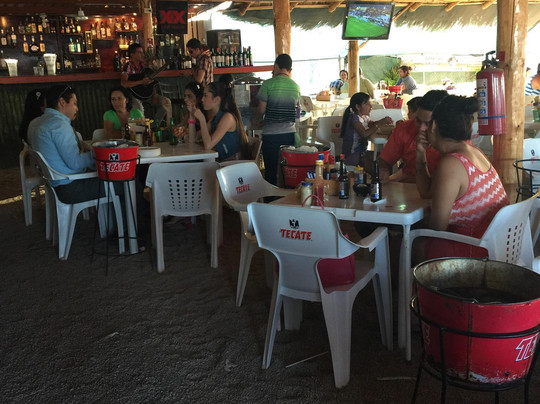 El Centenario餐馆和美食-La Guerita Del Bado