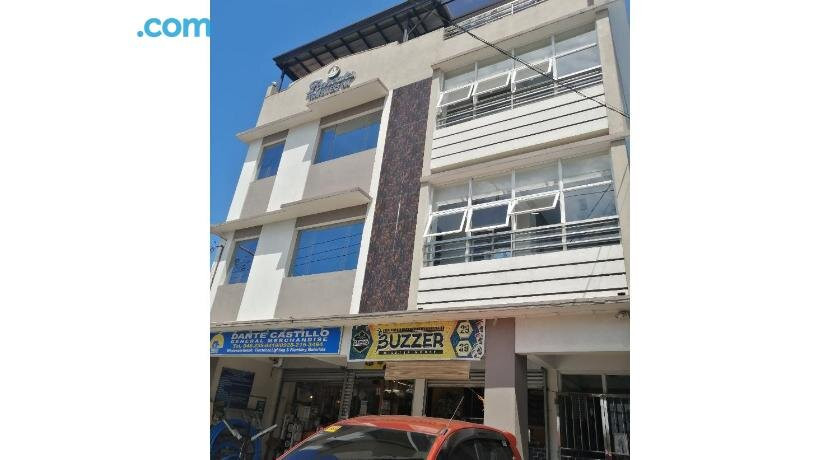 OYO 867 Roncales Travellers Inn