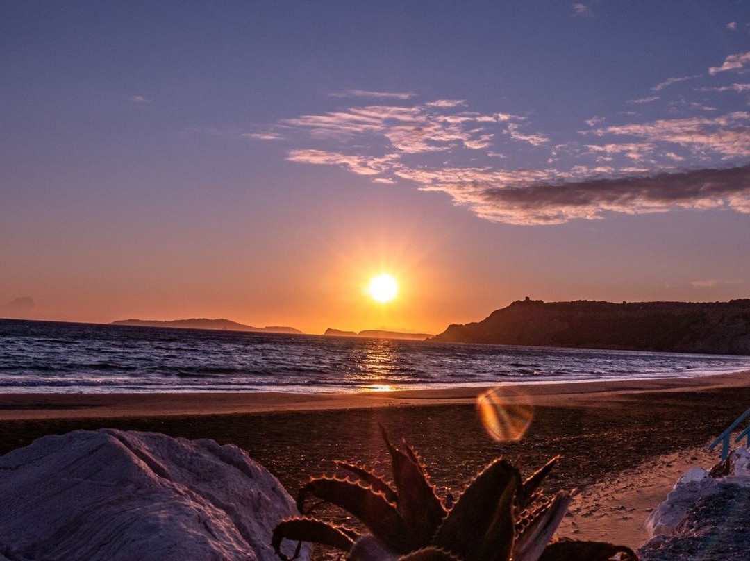 Tria Adelphia Travel | Private Transfers & Tours-Arillas Magouladon必去景点