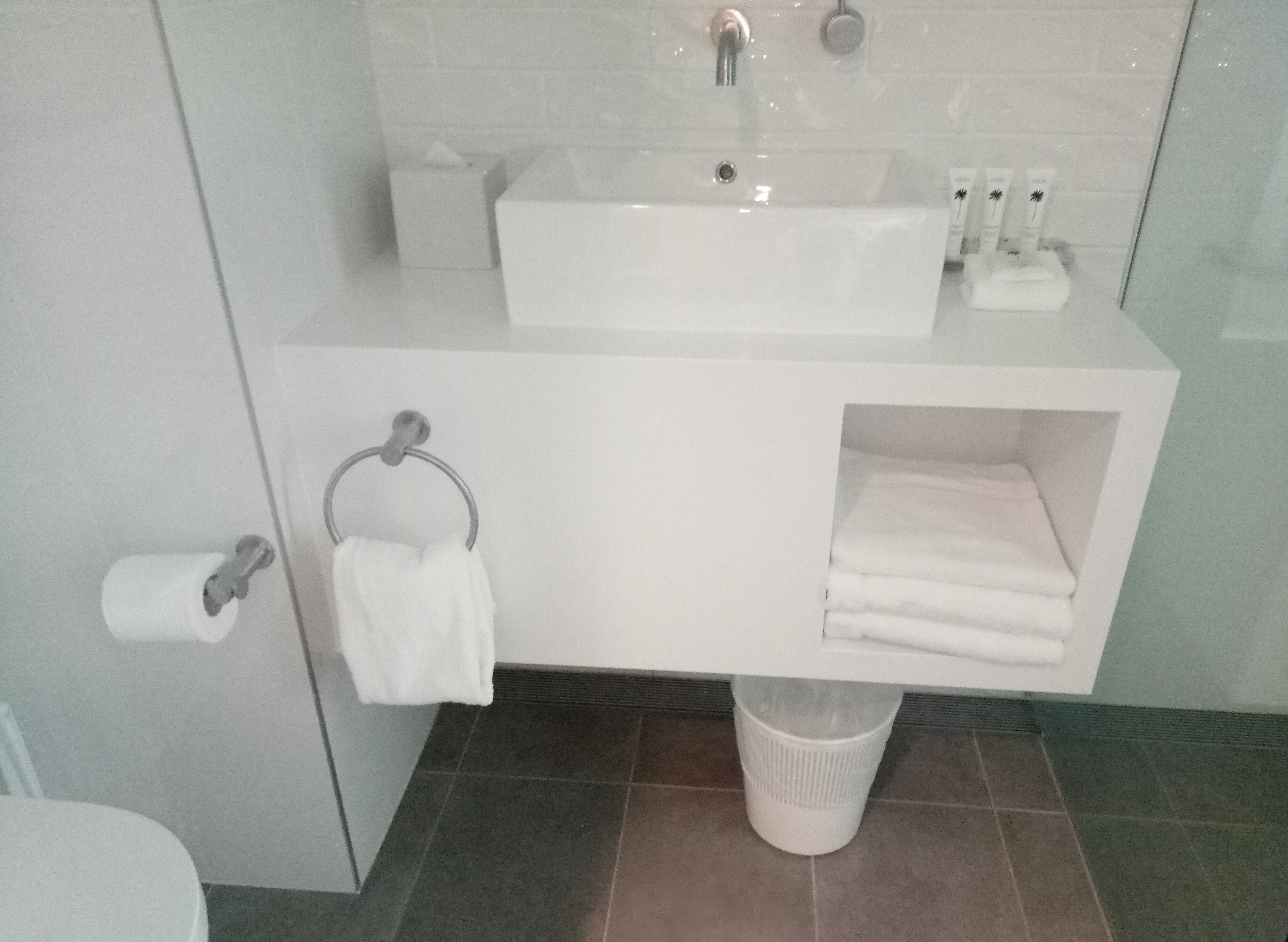 Rydges Gold Coast Airport-浴室