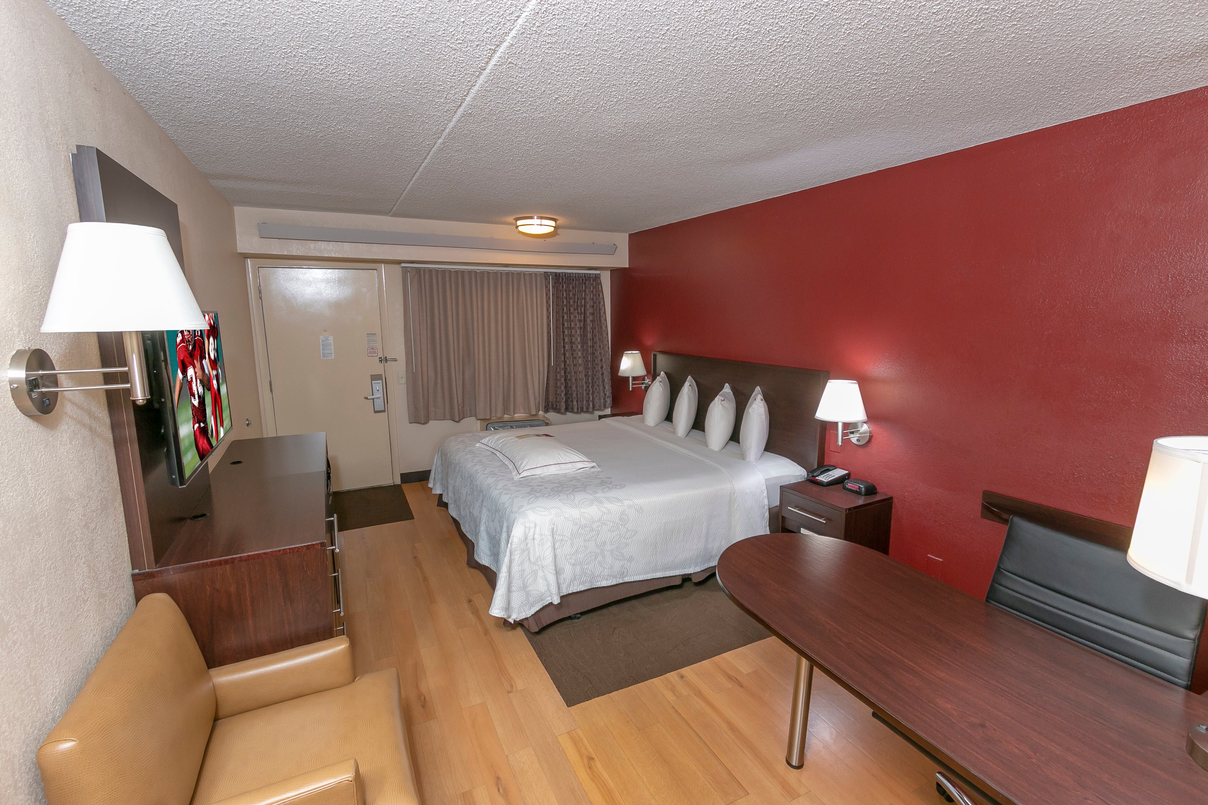 Red Roof Plus+ Chicago Naperville-官方