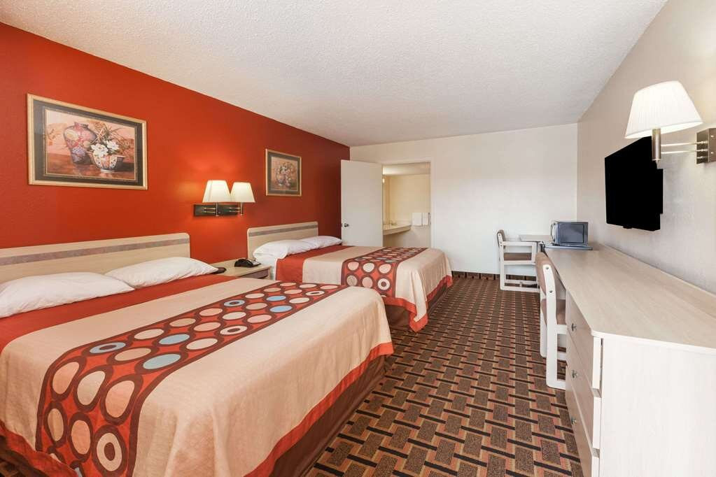 Super 8 by Wyndham Athens TX主图