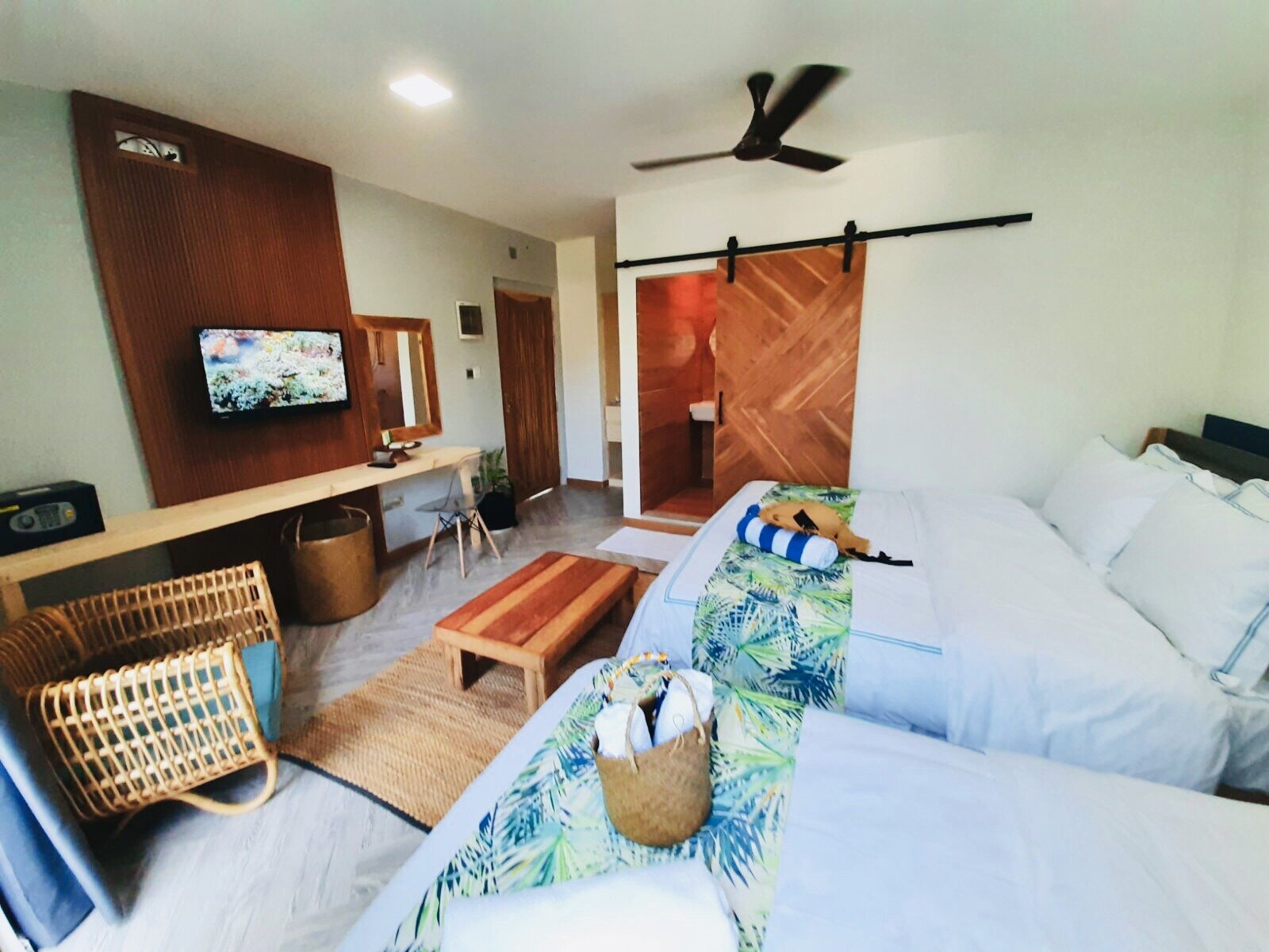 Palms Retreat-官方