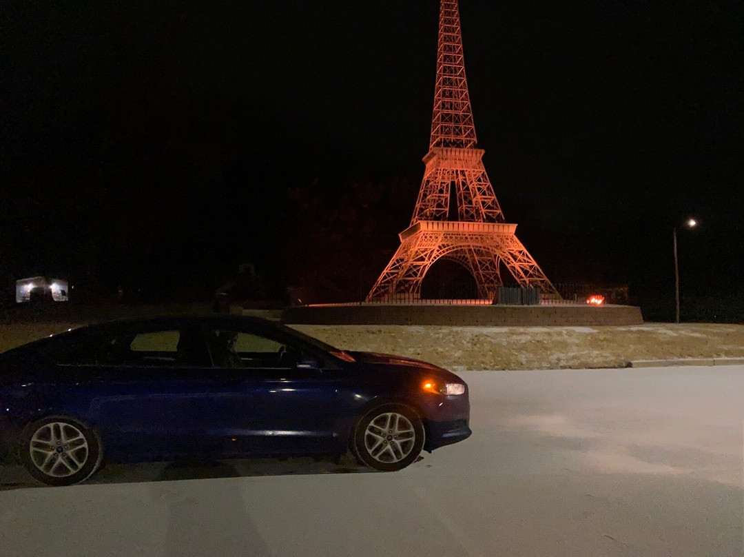 Eiffel Tower Park-Paris必去景点
