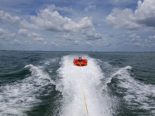 Friendly Waves Charters-迈尔斯堡海滩必去景点