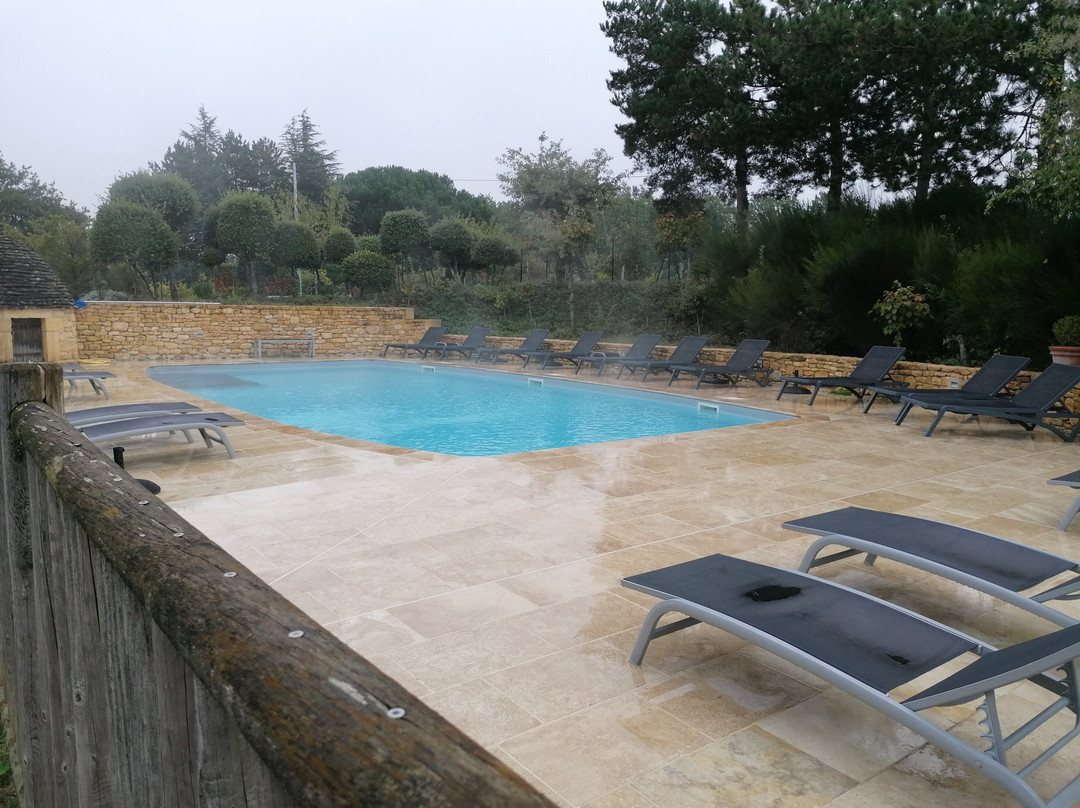 勒马斯 卡斯特酒店主图