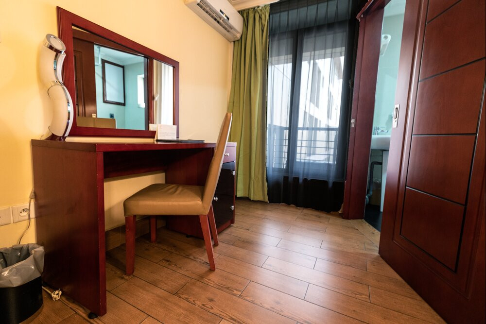 Hotel La Falaise主图