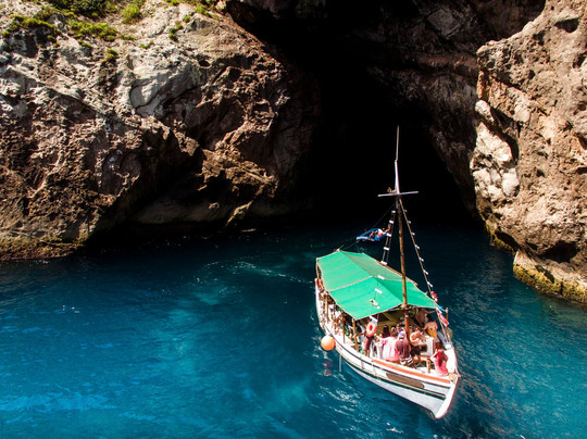 Primeira Classe Tour-阿拉伊阿尔港必去景点