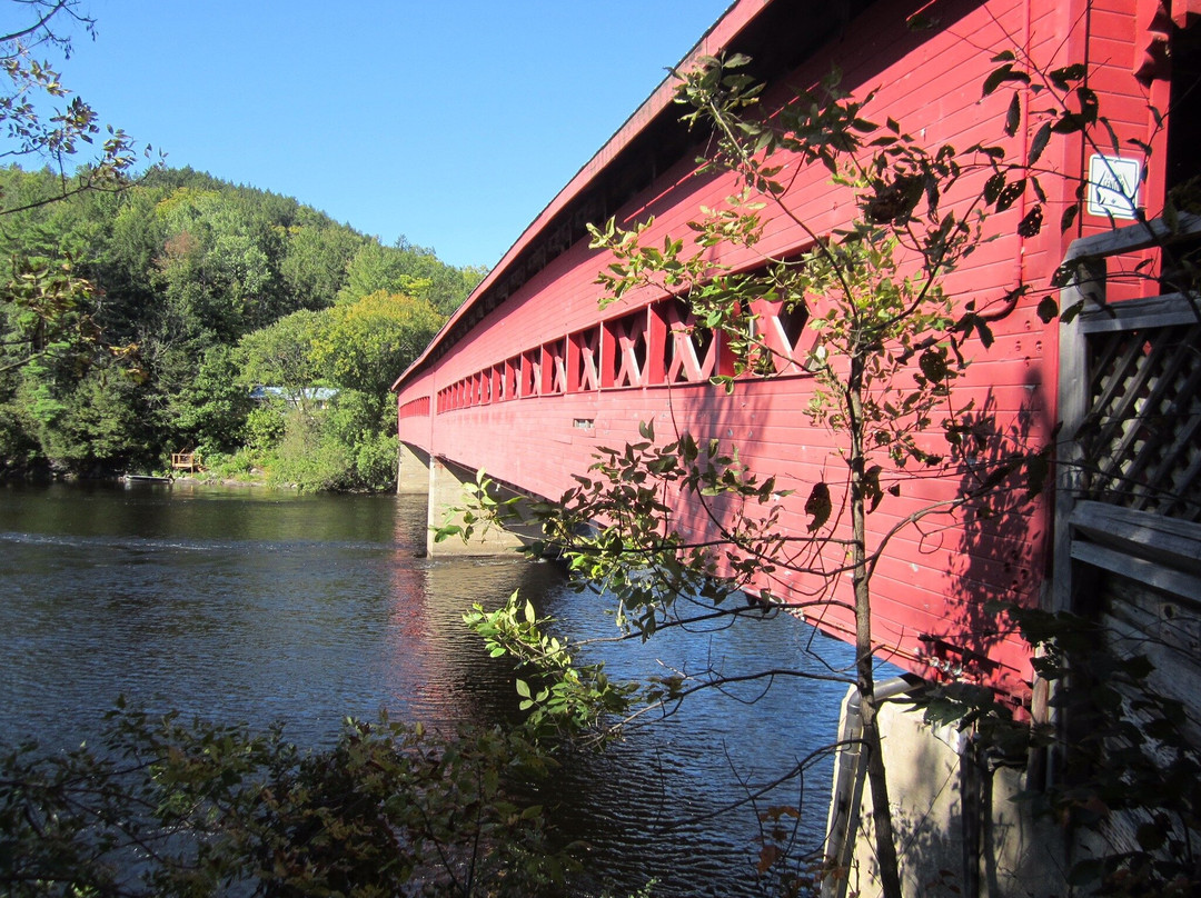 Belle De Nuit Wakefield Inn主图