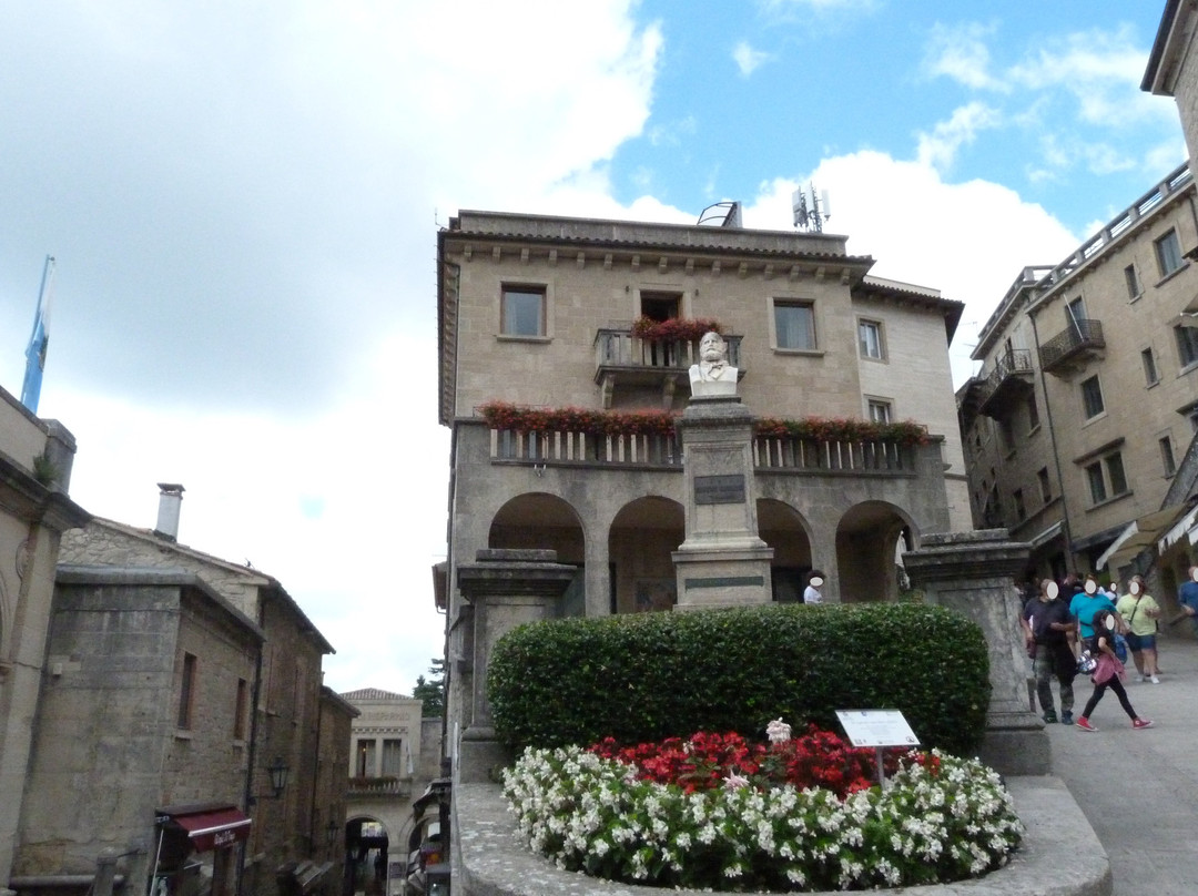 Monumento a Giuseppe Garibaldi-圣马力诺城必去景点