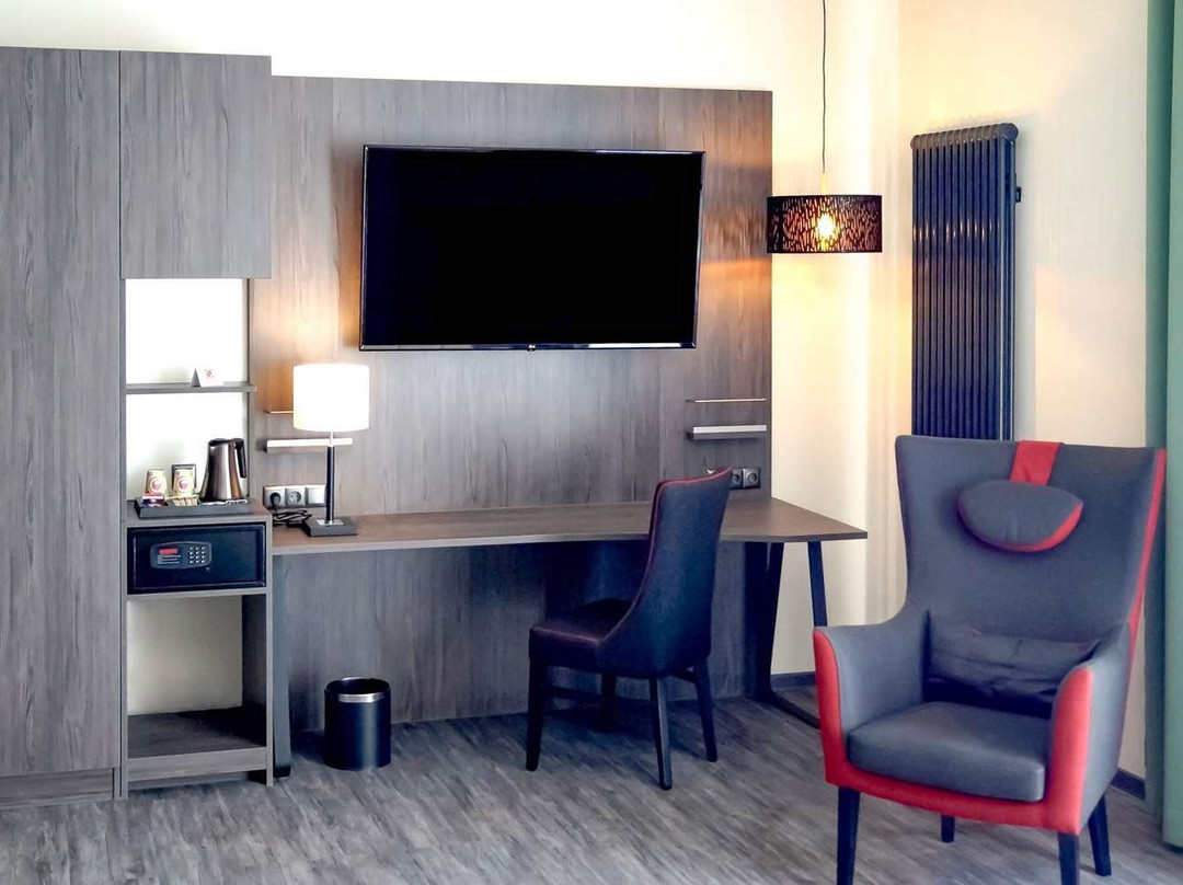 PLAZA Premium Parkhotel Norderstedt主图