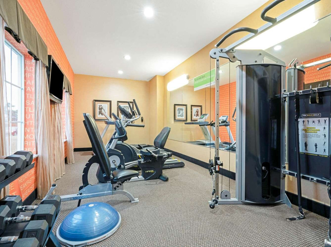 La Quinta Inn & Suites by Wyndham McAlester主图