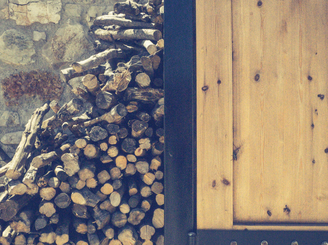 White Donkey Hotel主图