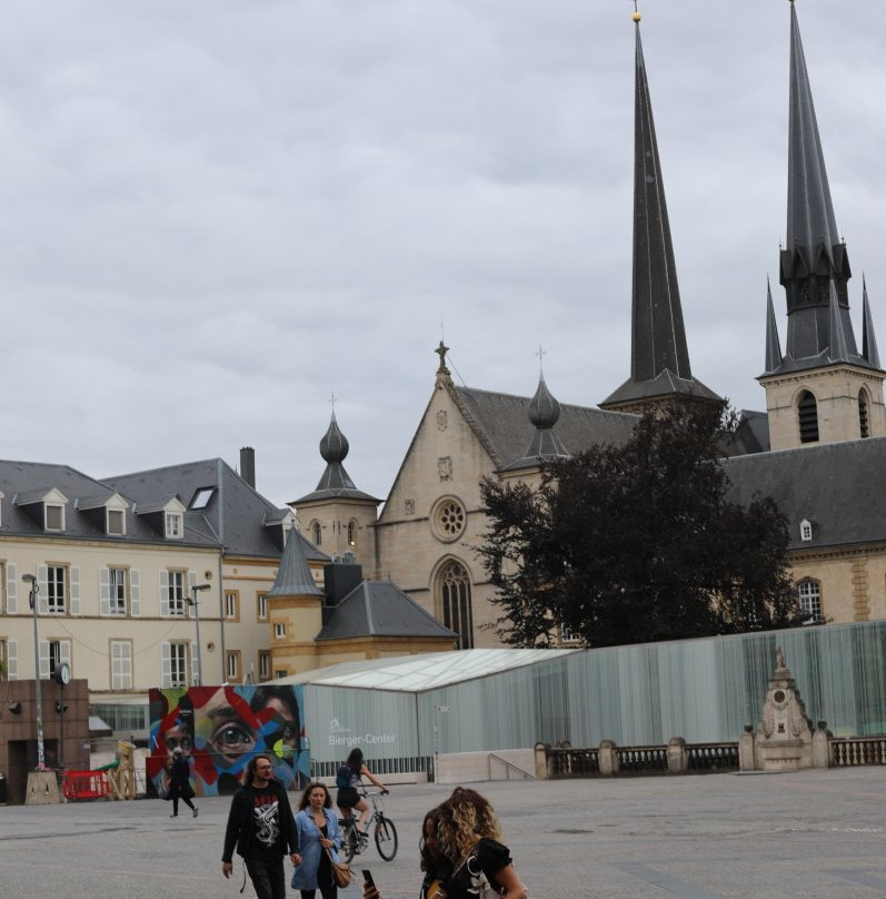 Monument to Michel Rodange-卢森堡城必去景点