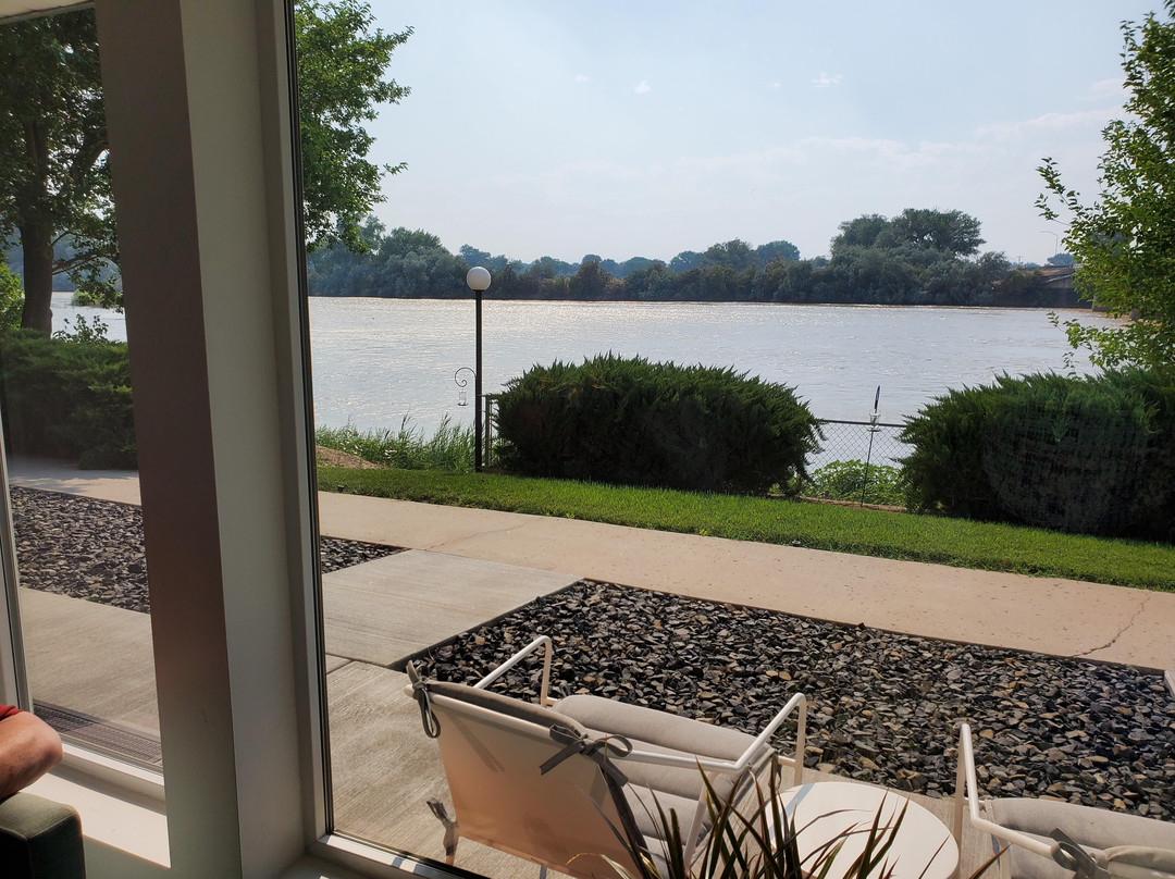 Skyfall Guestrooms主图