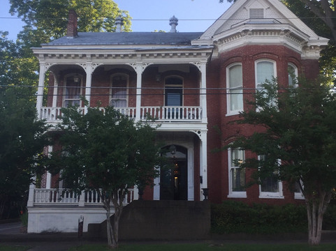 Baer House Inn Bed & Breakfast主图