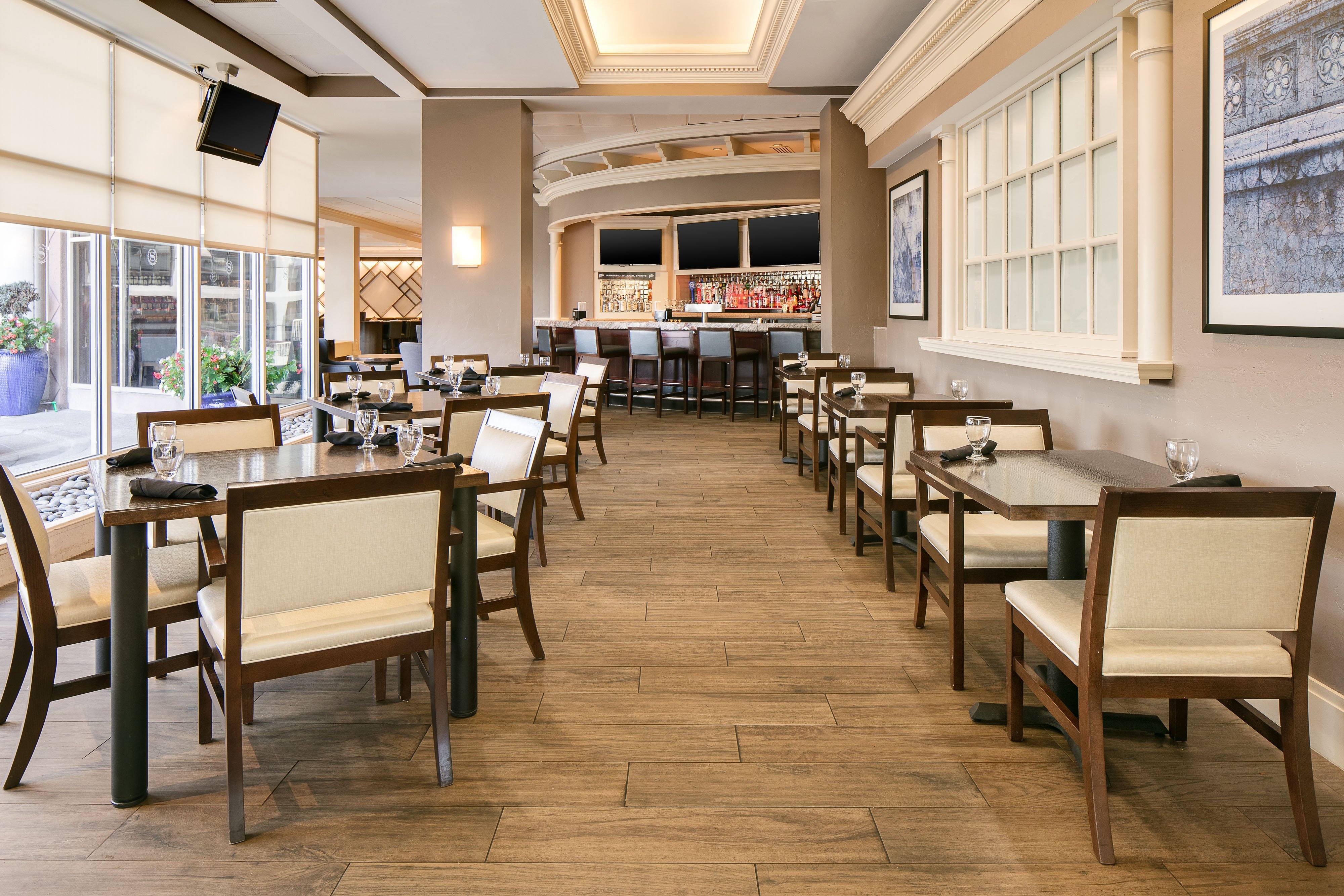 Hilton Kansas City Country Club Plaza-官方