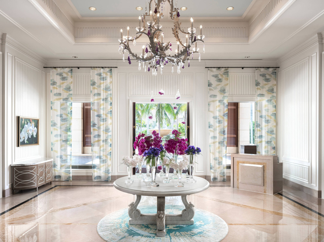 大开曼岛丽思卡尔顿酒店主图