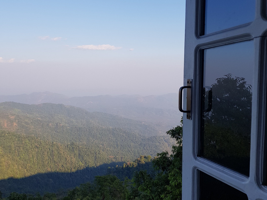 Mountain Top Hotel主图
