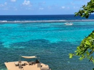 Moxons Beach Club主图