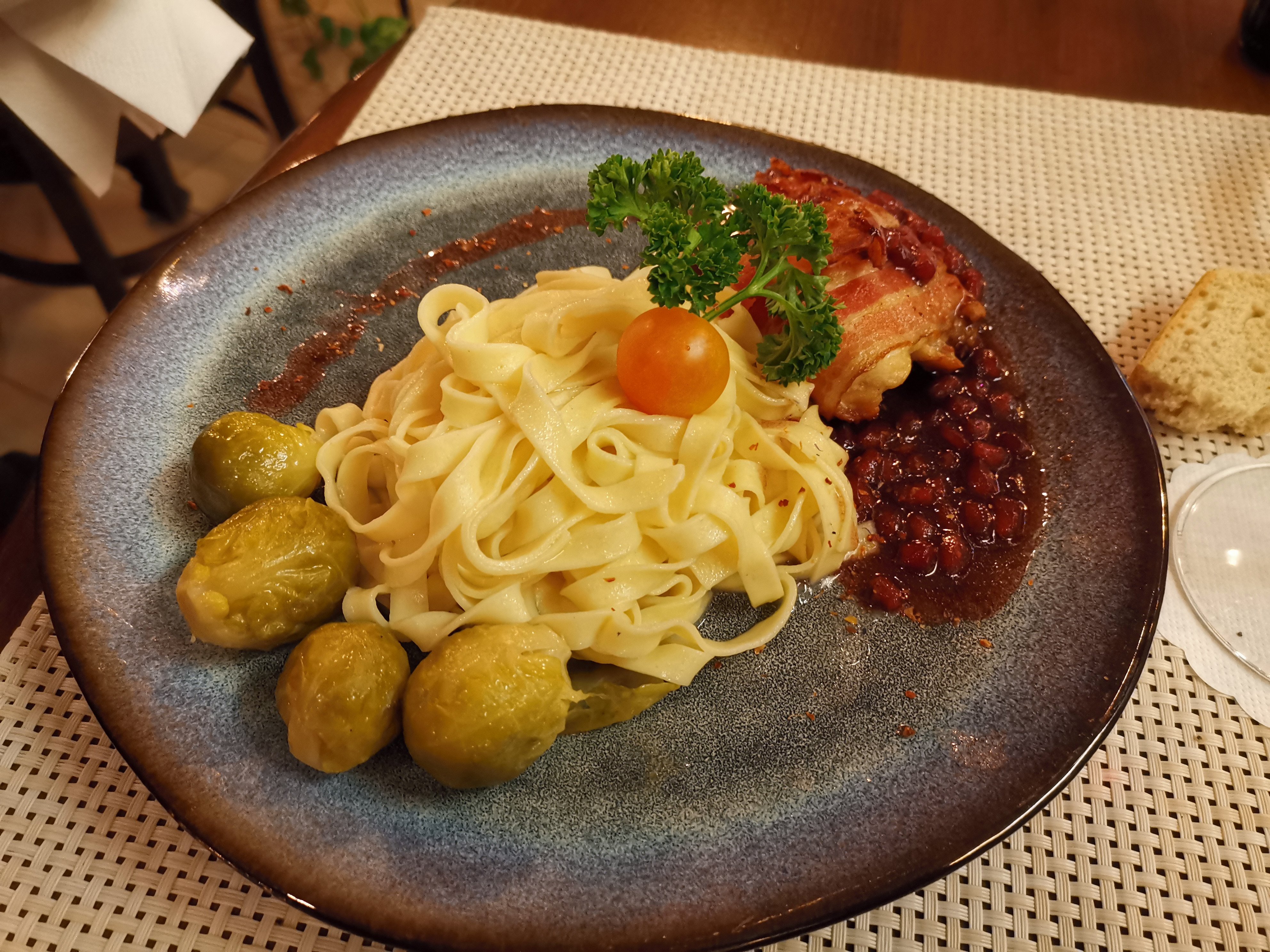 罗迪李斯特奥尔滕宜必思酒店-餐饮