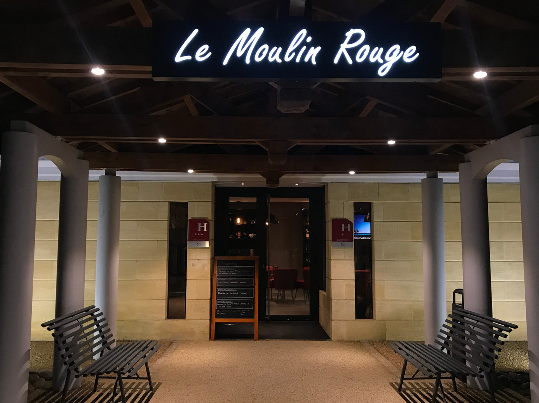 Hotel Le Moulin Rouge主图
