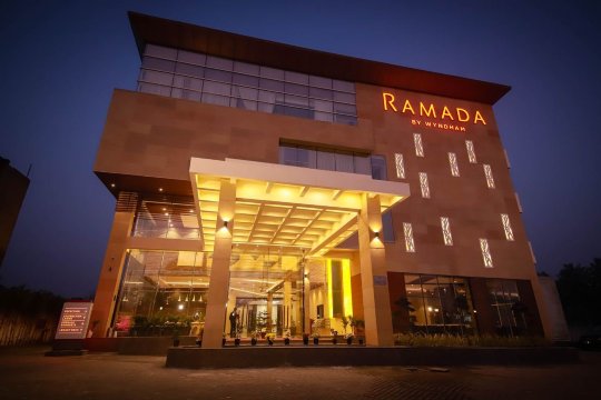 阿里格尔GT路温德姆华美达酒店-浴室