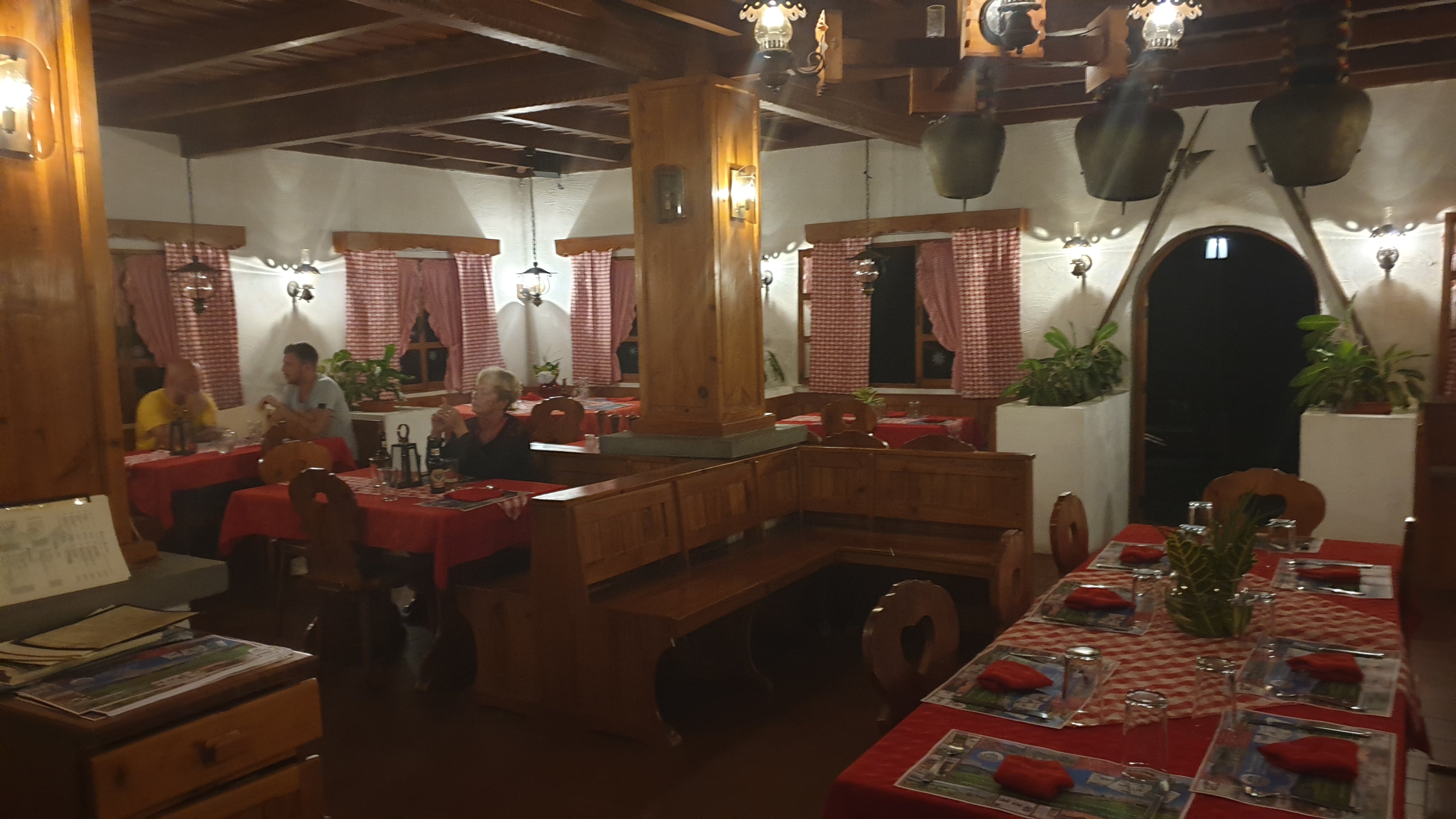 Hotel Los Heroes-餐饮