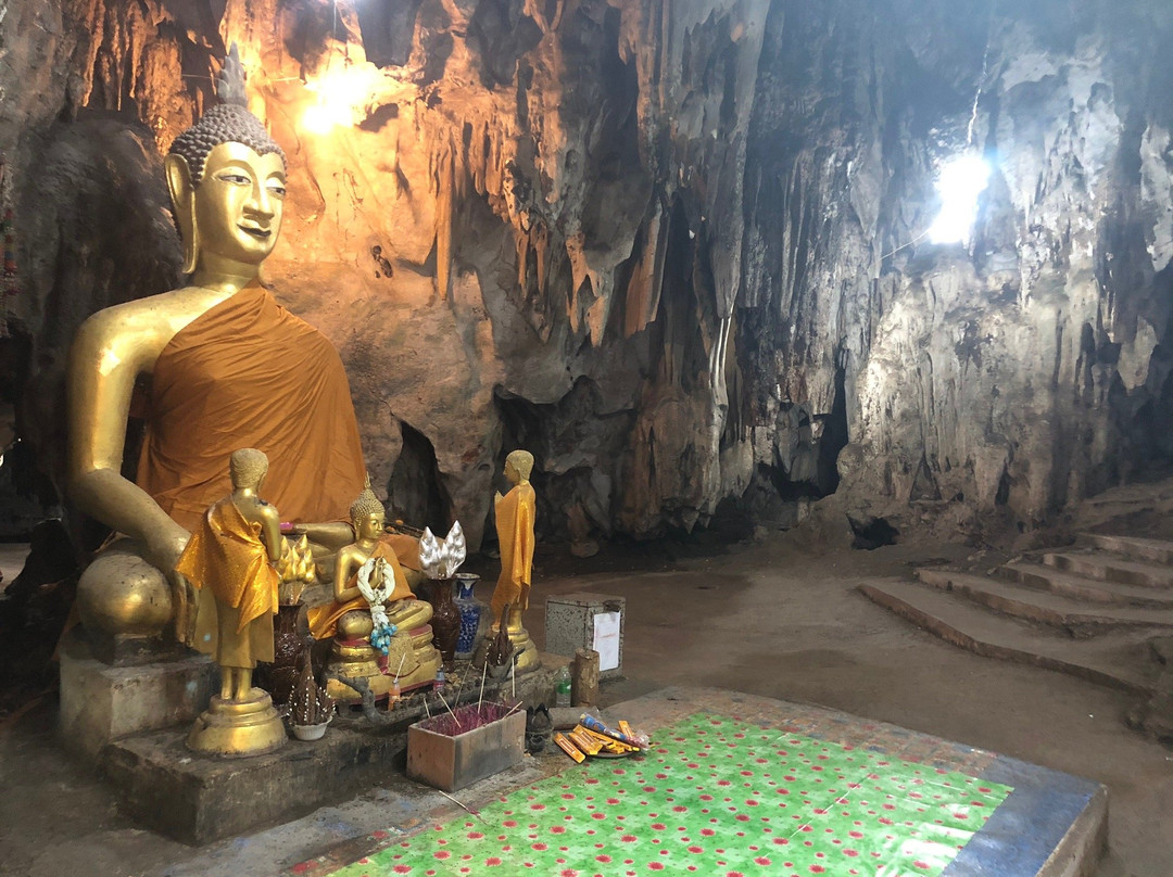 Wat Tham Khao Pun景点图片