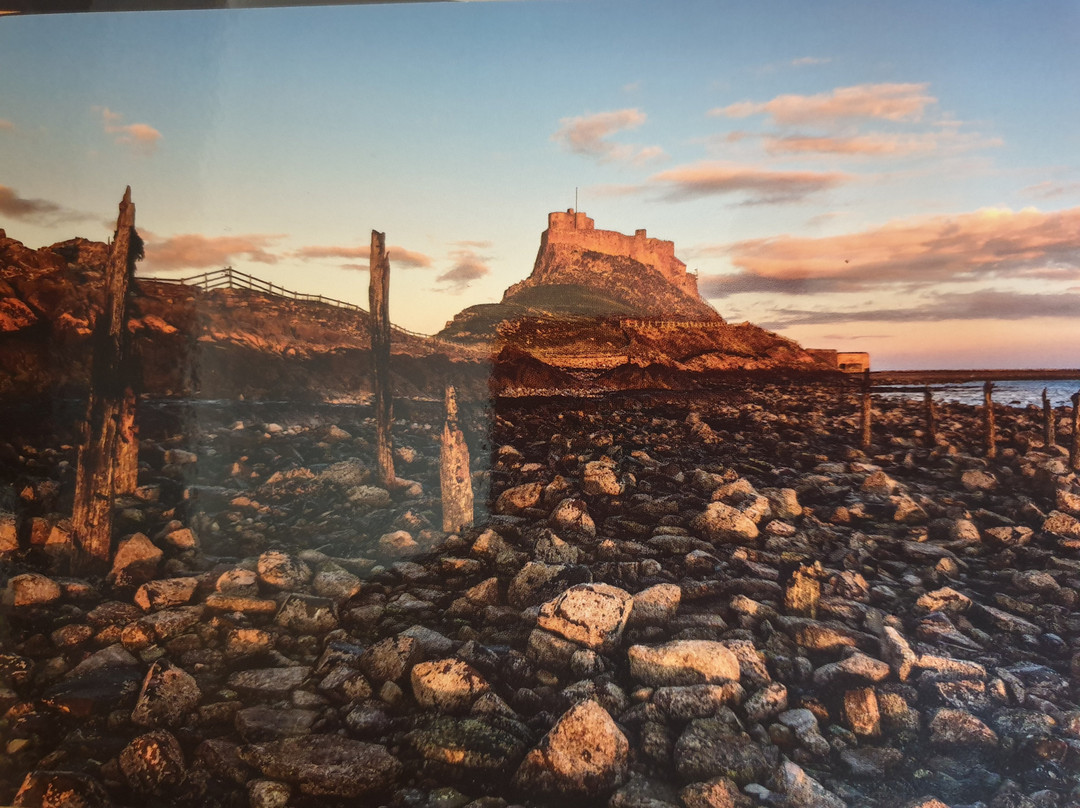 Eat & Sleep Lindisfarne主图